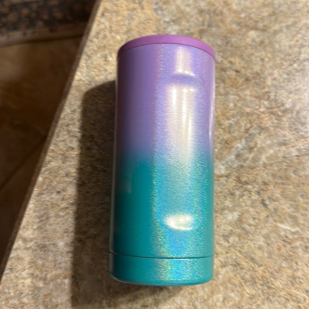 Brumate 12 oz slim can